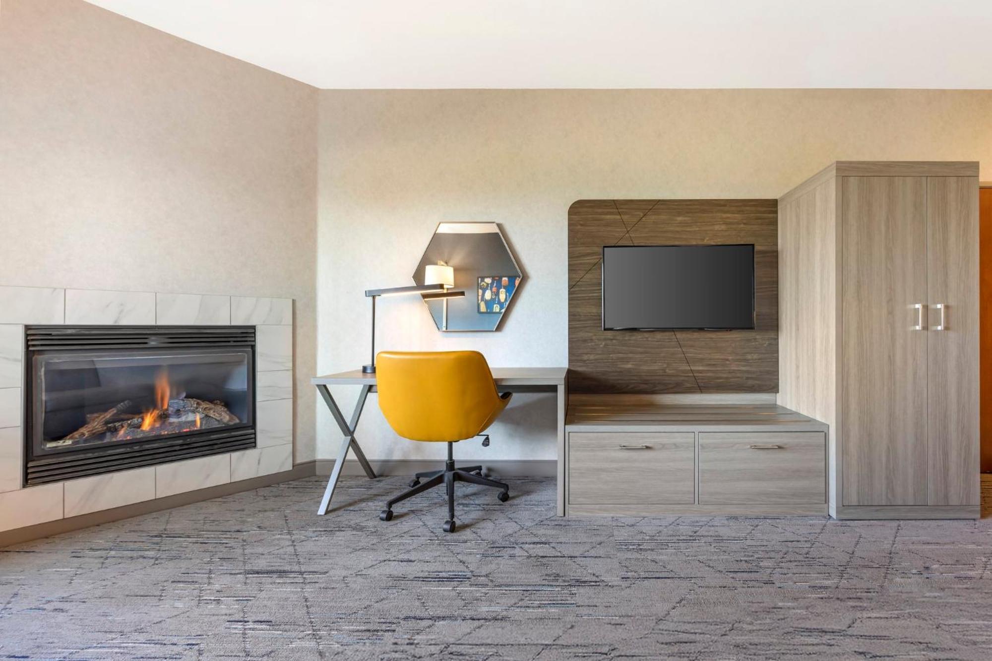 Holiday Inn Express Hotel & Suites Astoria By Ihg Exterior foto